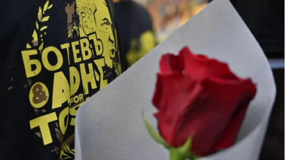 Συγκίνηση στο φιλικό του Άρη με την Μπότεφ: Τιμήθηκαν οι αδικοχαμένοι Άλκης και Τόσκο