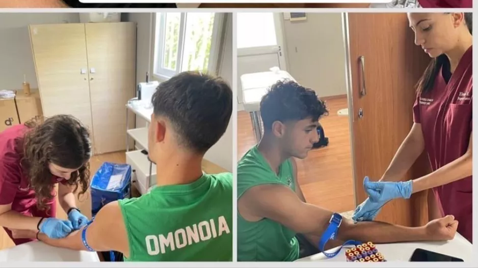 Εξετάσεις και... μπαίνει στο αεροπλάνο