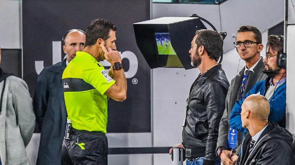 Serie A: Ανακοίνωσε ότι θα δημοσιεύει τις συνομιλίες διαιτητών με VAR!