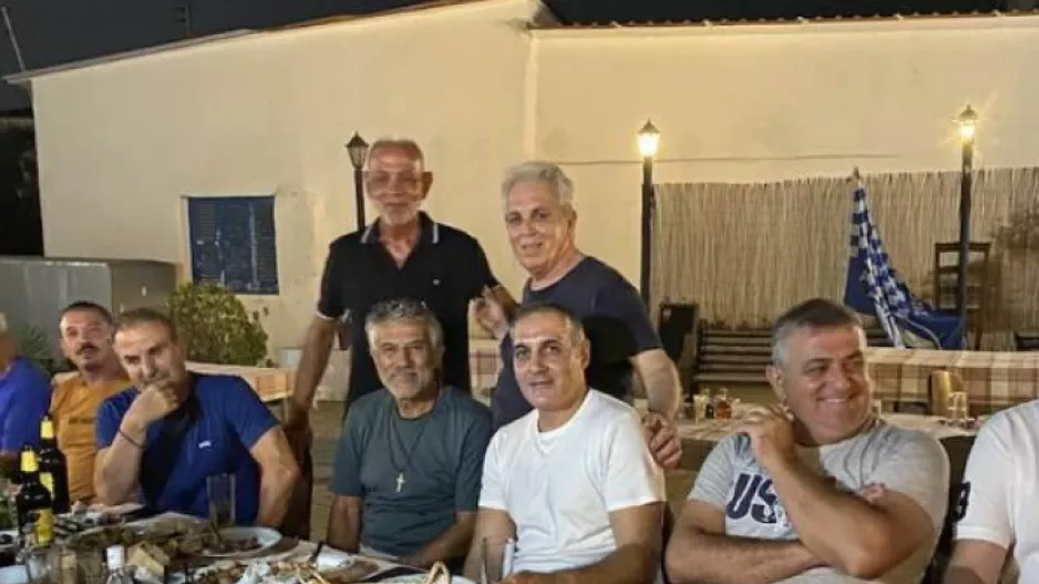 Tραπέζι "γεμάτο" από προσωπικότητες και legends της Ανόρθωσης! (φώτος)