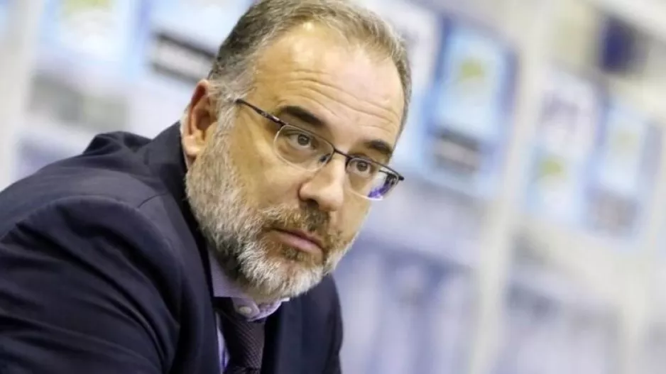 Ανέλαβε την Εθνική Κατάρ ο Σκουρτόπουλος