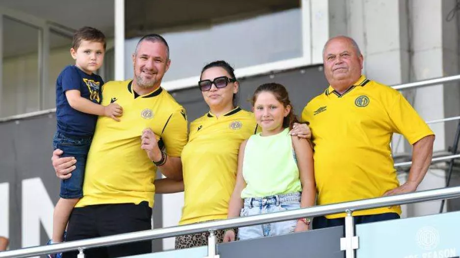 Ταξίδεψε τέσσερις ώρες οδικώς για να δει ΑΕΛ! 