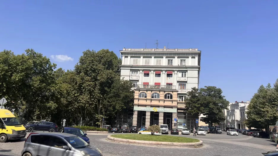 Πρώτα... πρωινά κλικ από την Τιφλίδα 