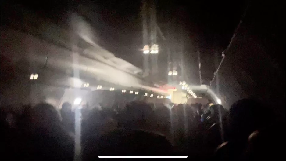 Προσγείωση με "Α-Α-ΑΠΟΕΛ!" (βίντεο)