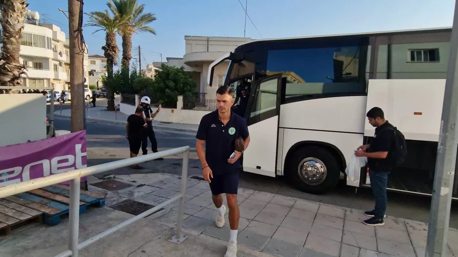 Η άφιξη της ΑΕΖ (φώτος)