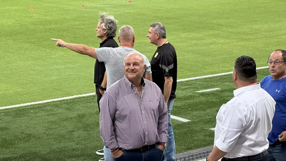 Πίστη και χαμόγελο Καραπατάκη
