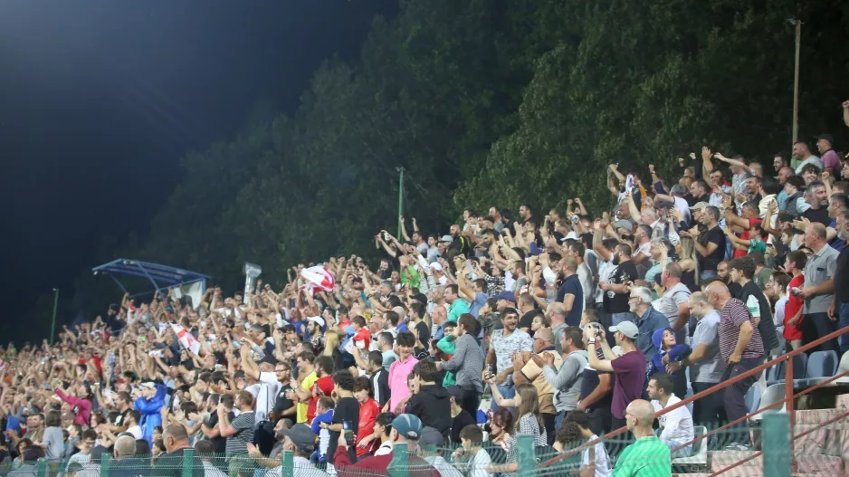 Γεμάτες κερκίδες/Stadioni Tengiz Burjanadze (Gori)