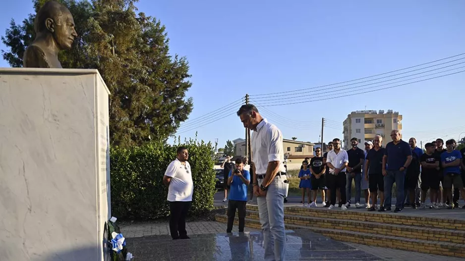 Κατάθεση στεφάνων στη μνήμη Αντώνη Παπαδόπουλου