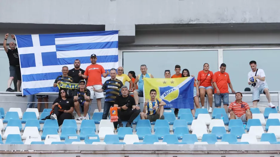 Οι ΑΠΟΕΛίστες στο Dinamo Arena (φώτος)