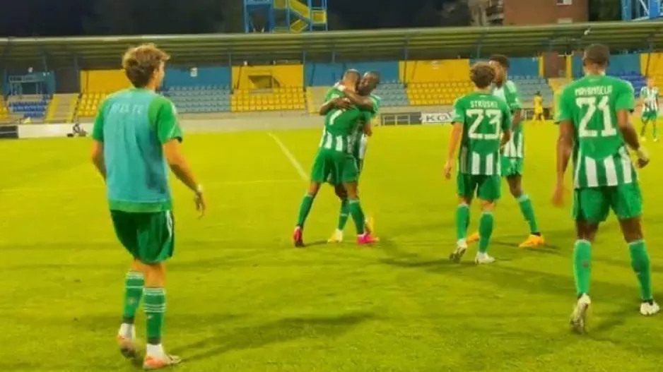 Ξανά ΙΣΤΟΡΙΑ! Μετά το πρωτάθλημα και το Σούπερ Καπ, για πρώτη φορά στους ΟΜΙΛΟΥΣ! 