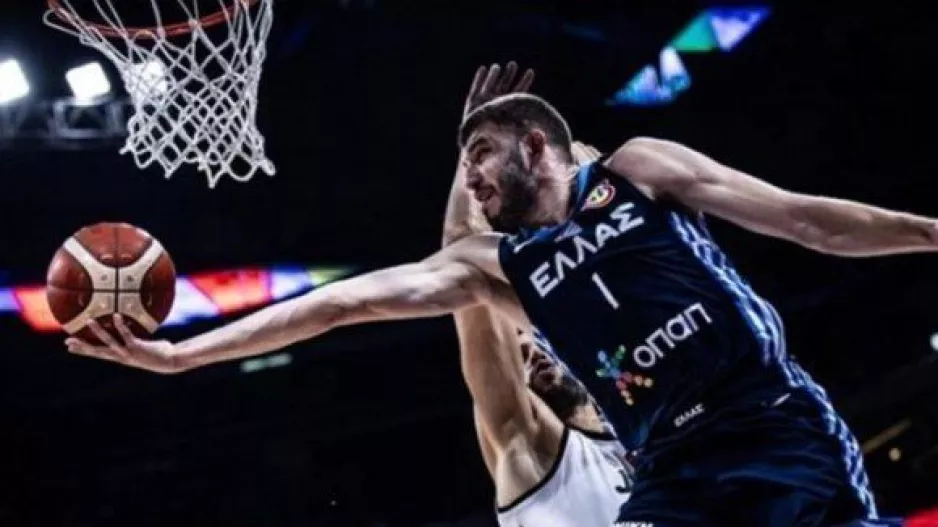Ρογκαβόπουλος: "Είμαστε αποφασισμένοι για την πρόκριση"