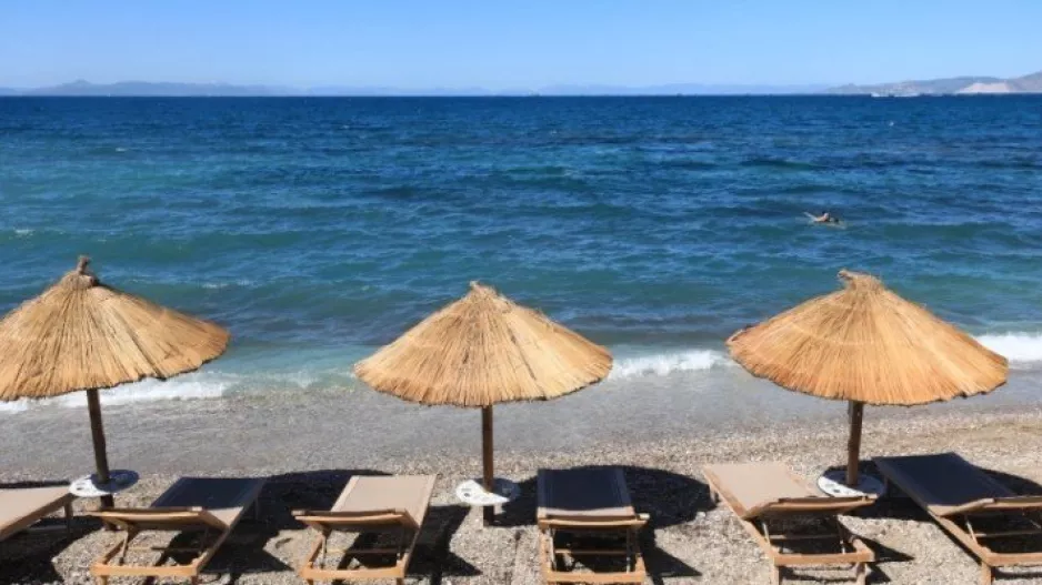 Ρεπορτάζ της Daily mail για τις πιο ακριβές ξαπλώστρες στην Ευρώπη: «Ίμπιζα, Μαγιόρκα, Σαρδηνία και...Μύκονος»
