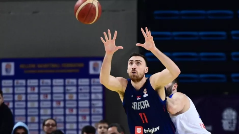 Με Μπογκντάνοβιτς, Νέντοβιτς, Μιλουτίνοφ και Γκούντουριτς στο «Ακρόπολις»