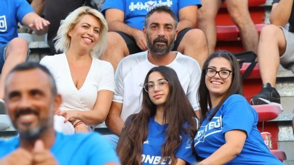 Φωτορεπορτάζ/Ο κόσμος στο Οθέλλος-Ανόρθωση