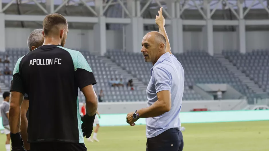 Οι έντεκα του Αντόνε με Βαλμπουενά