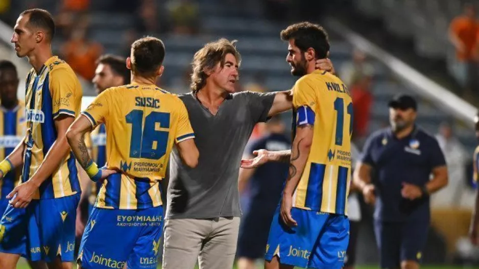 Σα Πίντο στους παίκτες