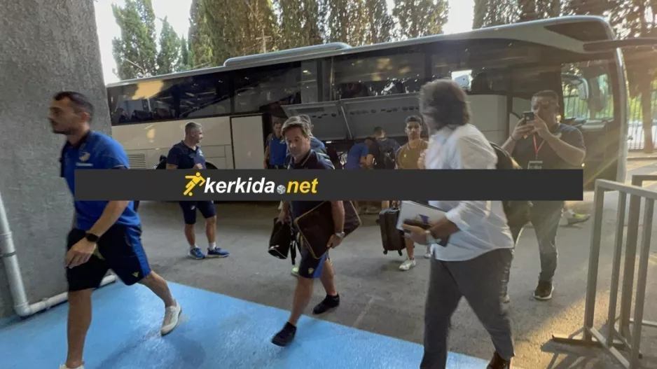 (Φωτορεπορτάζ) Η άφιξη του ΑΠΟΕΛ στο Dinamo Arena (βίντεο)