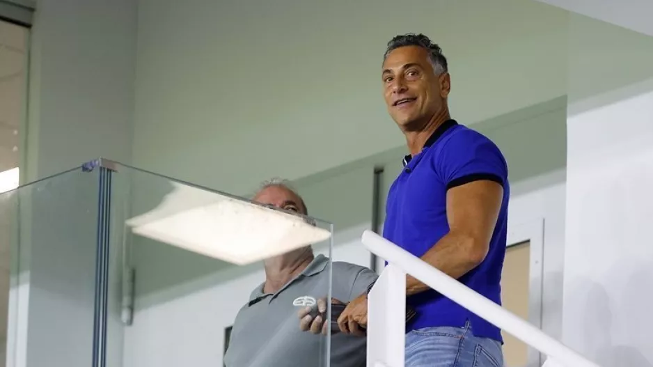 "Η Ανόρθωση δεν έχει τον Ωνάση/Μια ή δυο μεταγραφές"