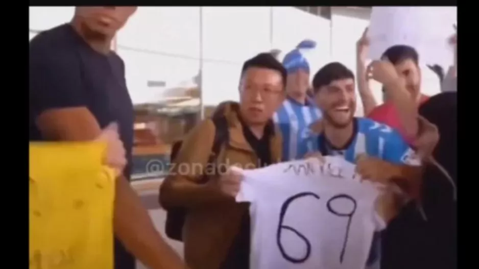 Οι οπαδοί της Μάλαγα αποθέωσαν έναν... άκυρο τουρίστα ως μεταγραφή!
