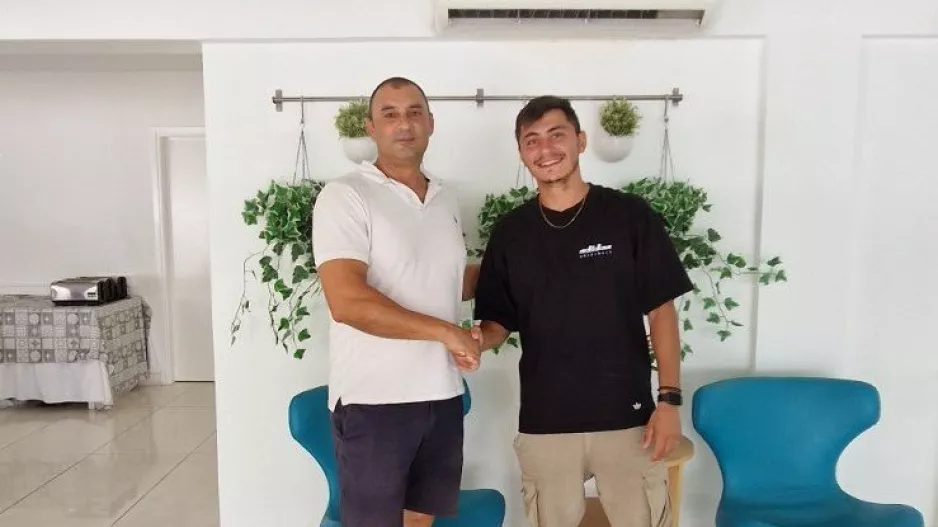 DEAL με δεξί μπακ ο ΠΟΞ
