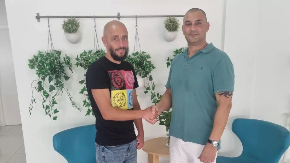 DEAL με Χουντόμπιακ