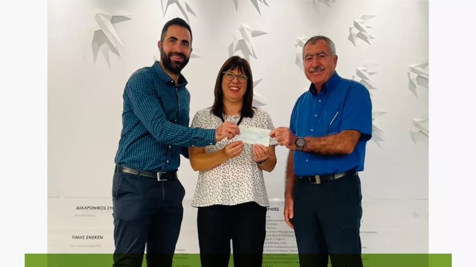 Η Running in Cyprus παρέδωσε επιταγή στον Αντικαρκινικό Σύνδεσμο Κύπρου 