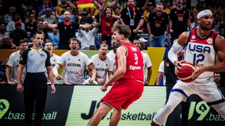Γερμανία… αλά Dream Team σκόρπισε τις ΗΠΑ και έκλεισε ραντεβού στον τελικό!