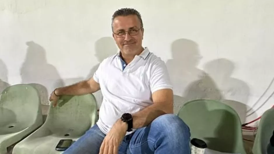 Ο νέος... πρόεδρος/Απόλλων