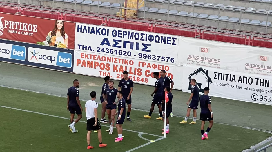 Η εντεκάδα της ΑΕΖ με βασικό Ντιγκινί