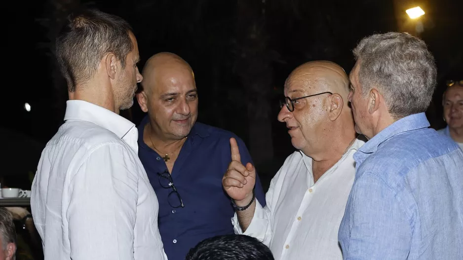 Τι έλεγε Χάρη;