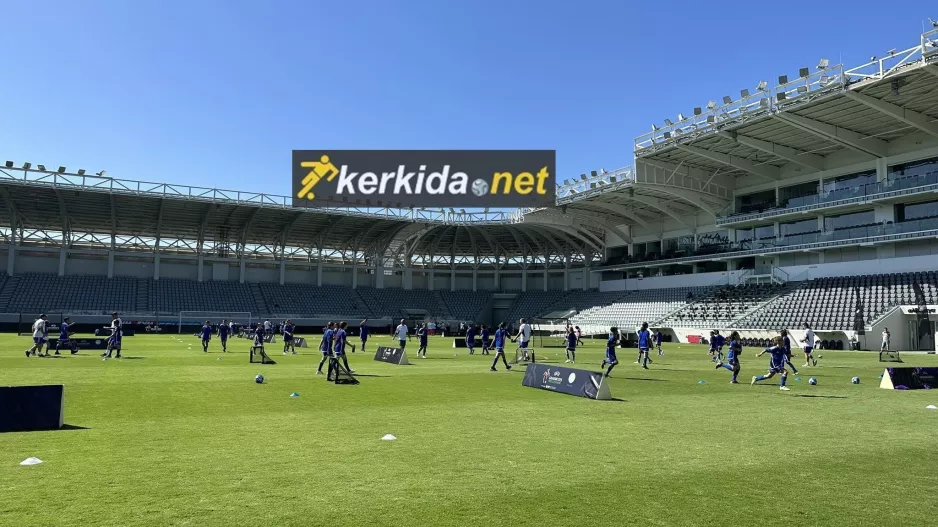 (ΦΩΤΟΣ) Εκδήλωση με Λουίς Φίγκο και άλλους στο "Άλφαμεγα"