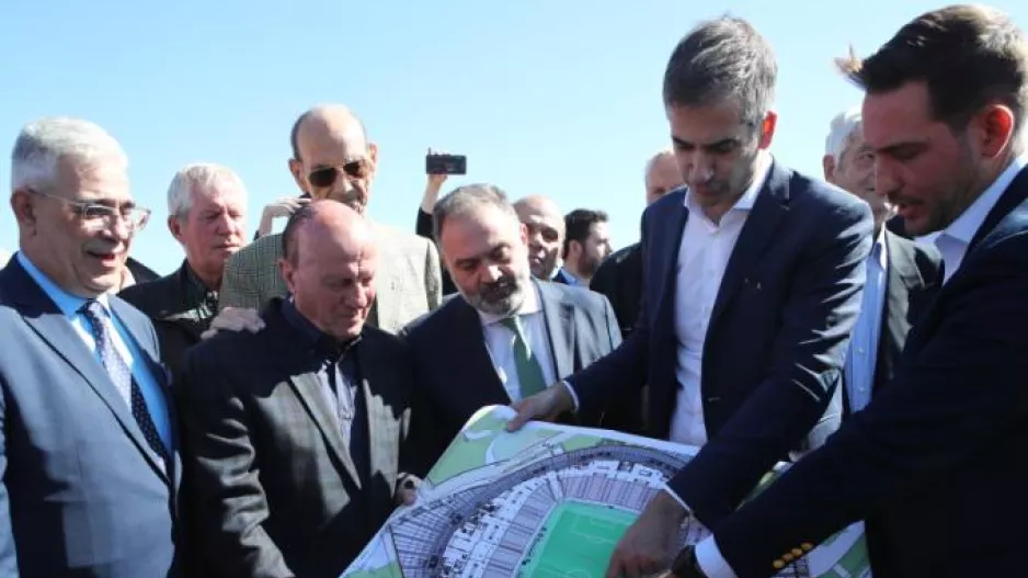 Μπακογιάννης για Βοτανικό: «Μην πάθουμε... ΑΕΚ - Μόνο τότε θα πέσει η Λεωφόρος...»
