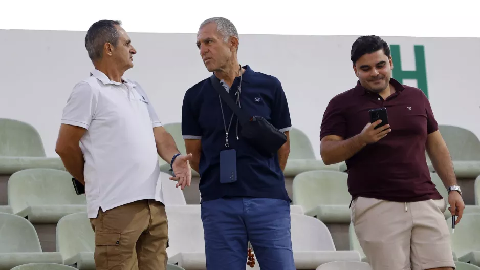 Στην παρουσία του Ανδρονίκου