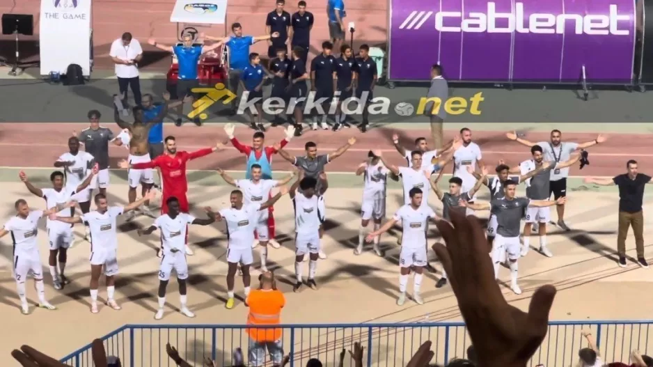 Μετά την ανατροπή: Χέρια ψηλά και..."ΠΑΦΟΣ"! (Βίντεο - Kerkida)