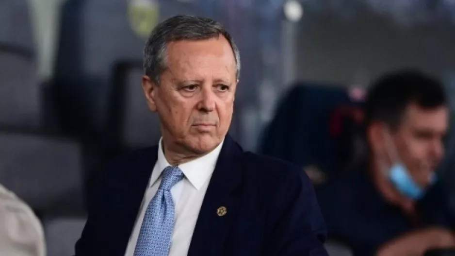 "Θα αποφασίσουμε ποιος έφταιγε για τις κάρτες, δεν μπορώ να πω την άποψή μου για τις κλήσεις"