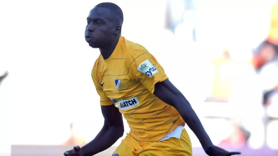 Επαφές με Cédric Yambere