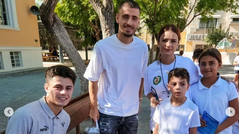 Επίσκεψη... στο 1ο Δημοτικό σχολείο Πάφου (Φώτος)