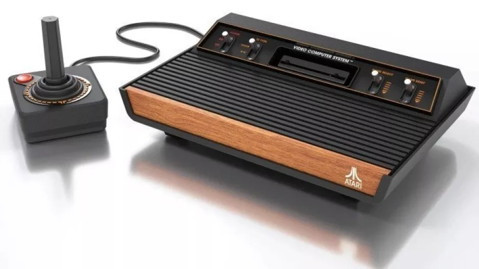 Ερχεται η ρετρό κονσόλα Atari 2600+ (βίντεο)