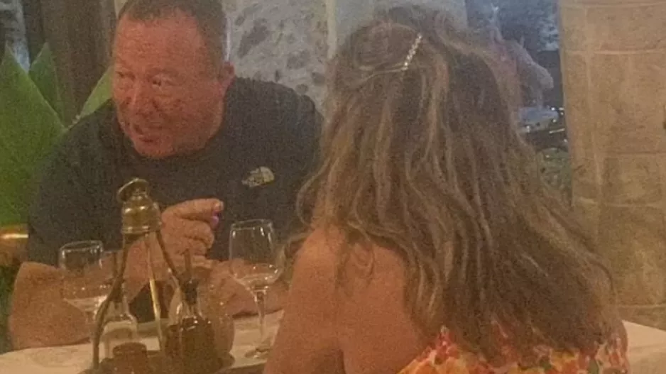 Κρήτη: Στη δημοσιότητα η φωτογραφία Βρετανών που «έφαγαν σε 3 ταβέρνες και έφυγαν χωρίς να πληρώσουν»