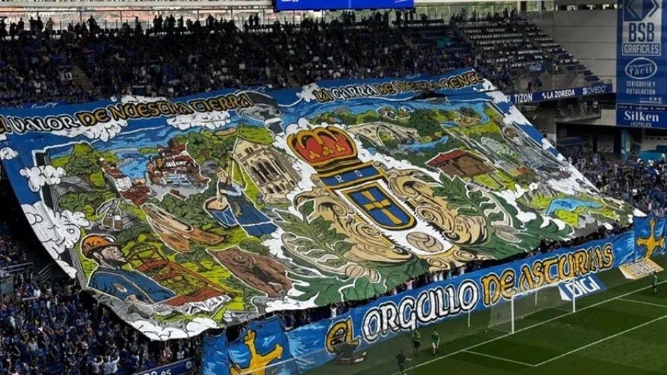 Το απίθανο κορεό των οπαδών της Οβιέδο στο «Derbi asturiano»