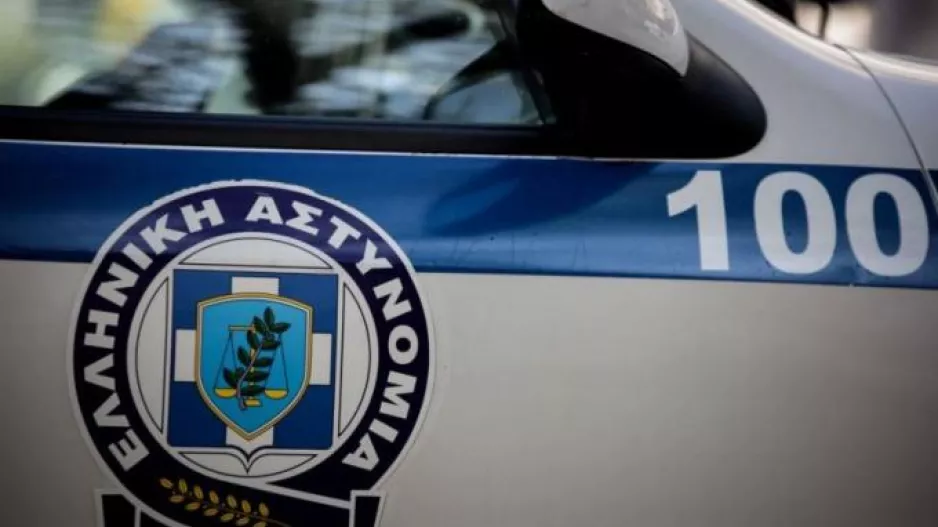 Νέο οπαδικό επεισόδιο στη Θεσσαλονίκη: Επιτέθηκαν σε νεαρό που έσβηνε γκράφιτι του ΠΑΟΚ