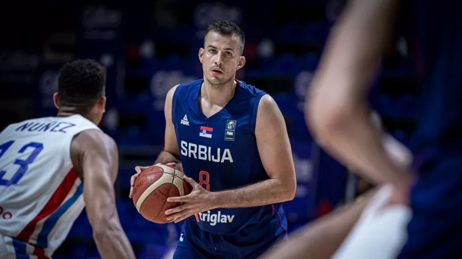 Ενδιαφέρον του Ερυθρού Αστέρα για τον Μπιέλιτσα