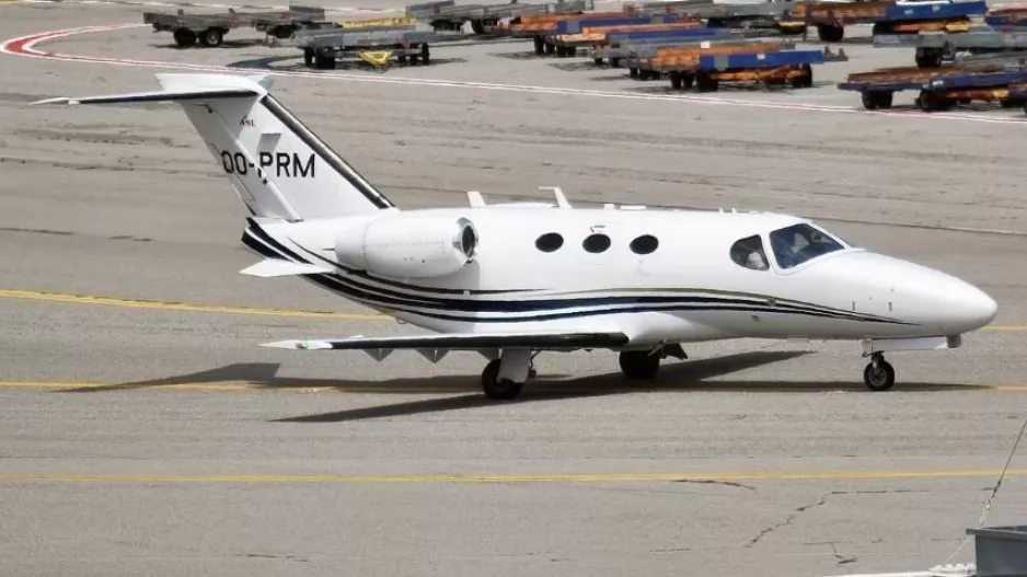 Private jet/Ουάρντα!