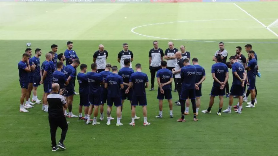 Ζητούμενο η αξιοπρεπής εμφάνιση!