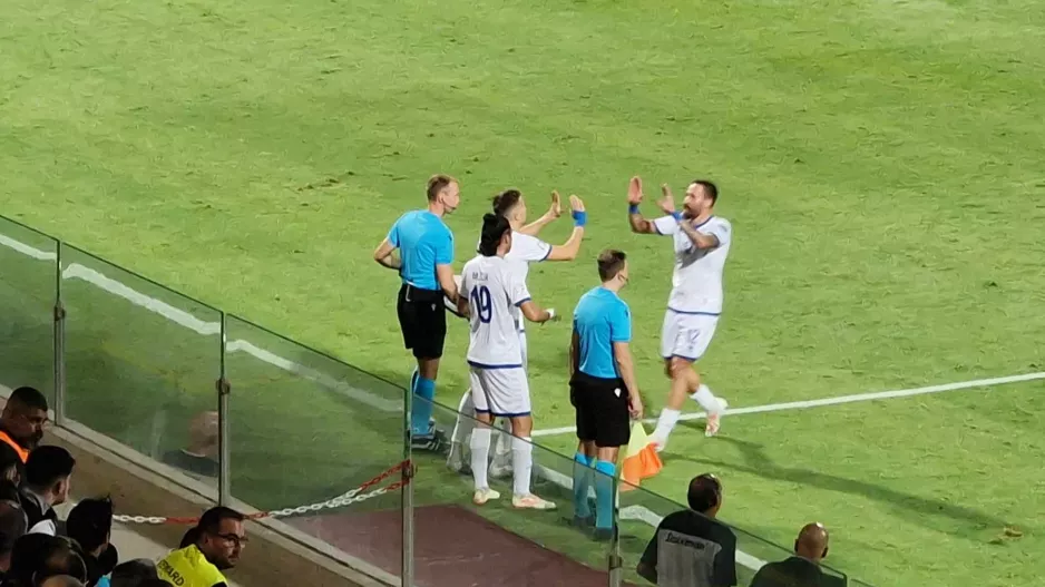 Διπλή παρέμβαση από Τιμούρ 