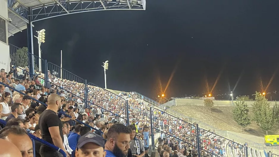 Πάφος (3545), ΑΕΚ (216)