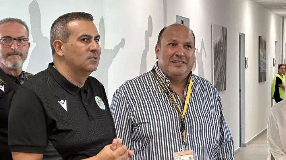 Λίστα χωρίς Κύπριο 