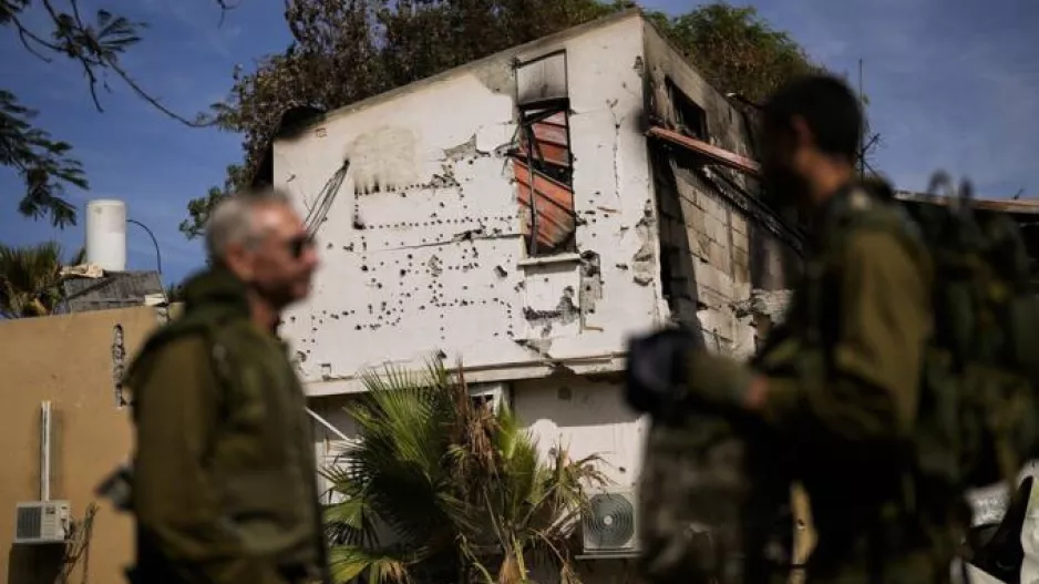 Αγωνία για 25 πολίτες με ελληνικά διαβατήρια που είναι εγκλωβισμένοι στη Γάζα