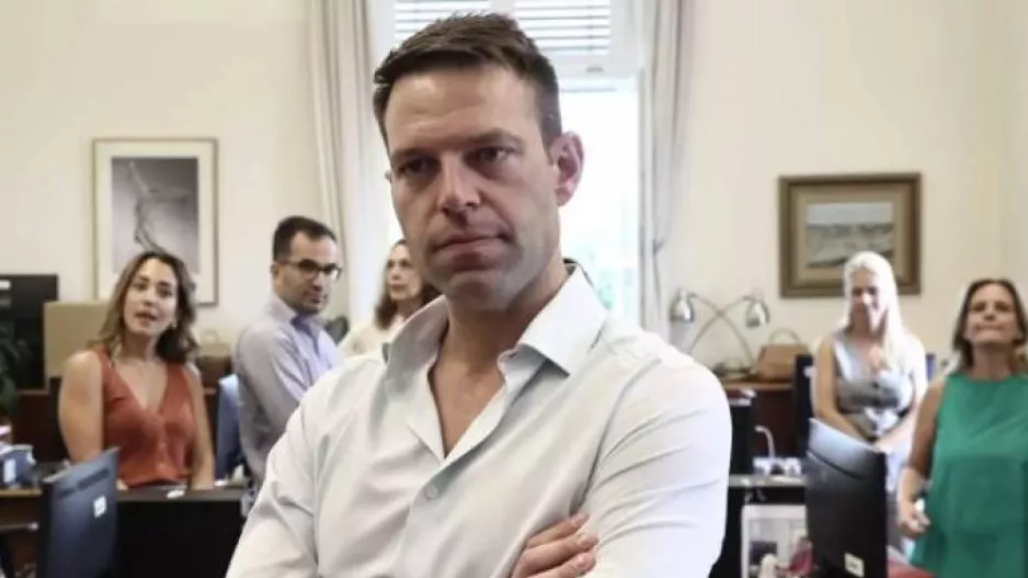 «Χαμηλές πτήσεις» για τον Στέφανο Κασσελάκη...