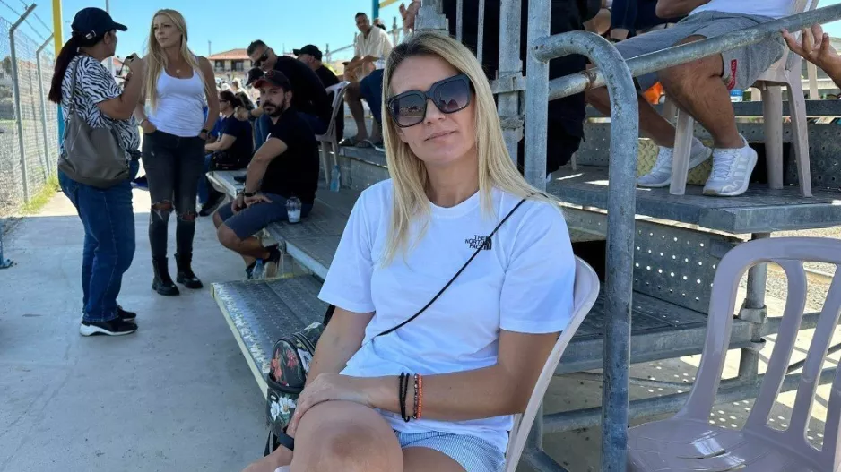 Στο γήπεδο για την ΑΕΛ και τον γιο! 